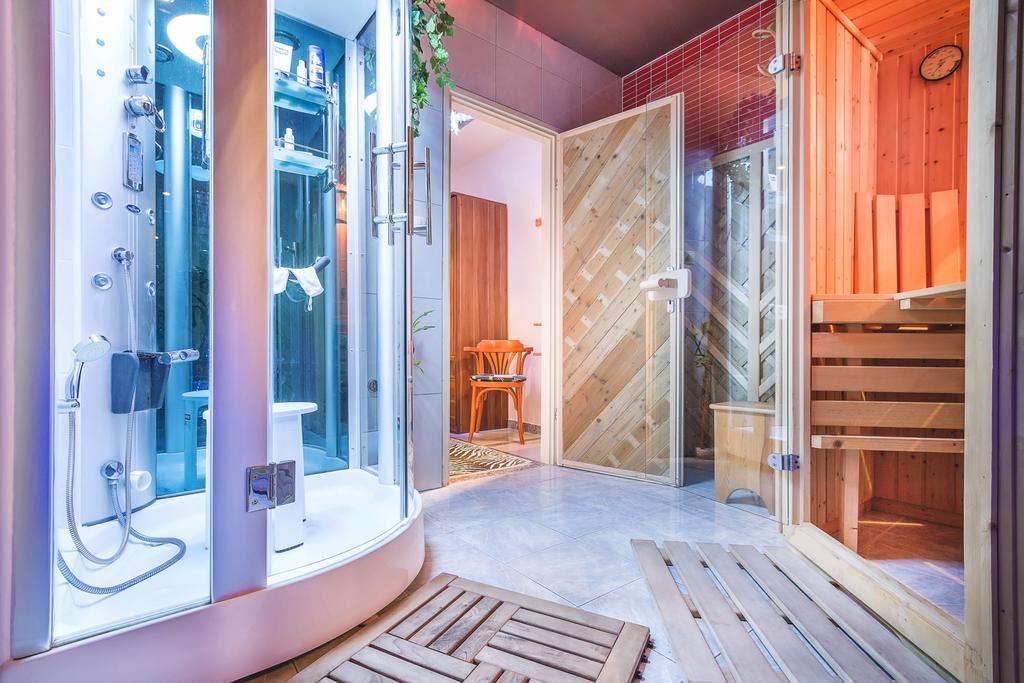 Villa Roses Apartments & Wellness Icici Luaran gambar