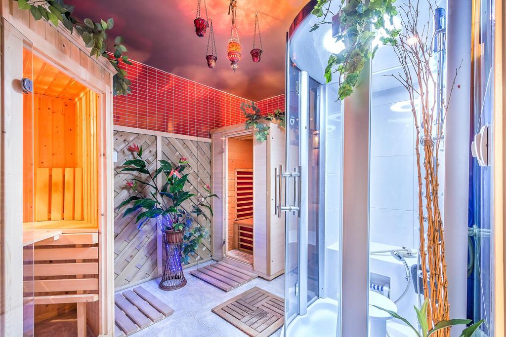 Villa Roses Apartments & Wellness Icici Luaran gambar