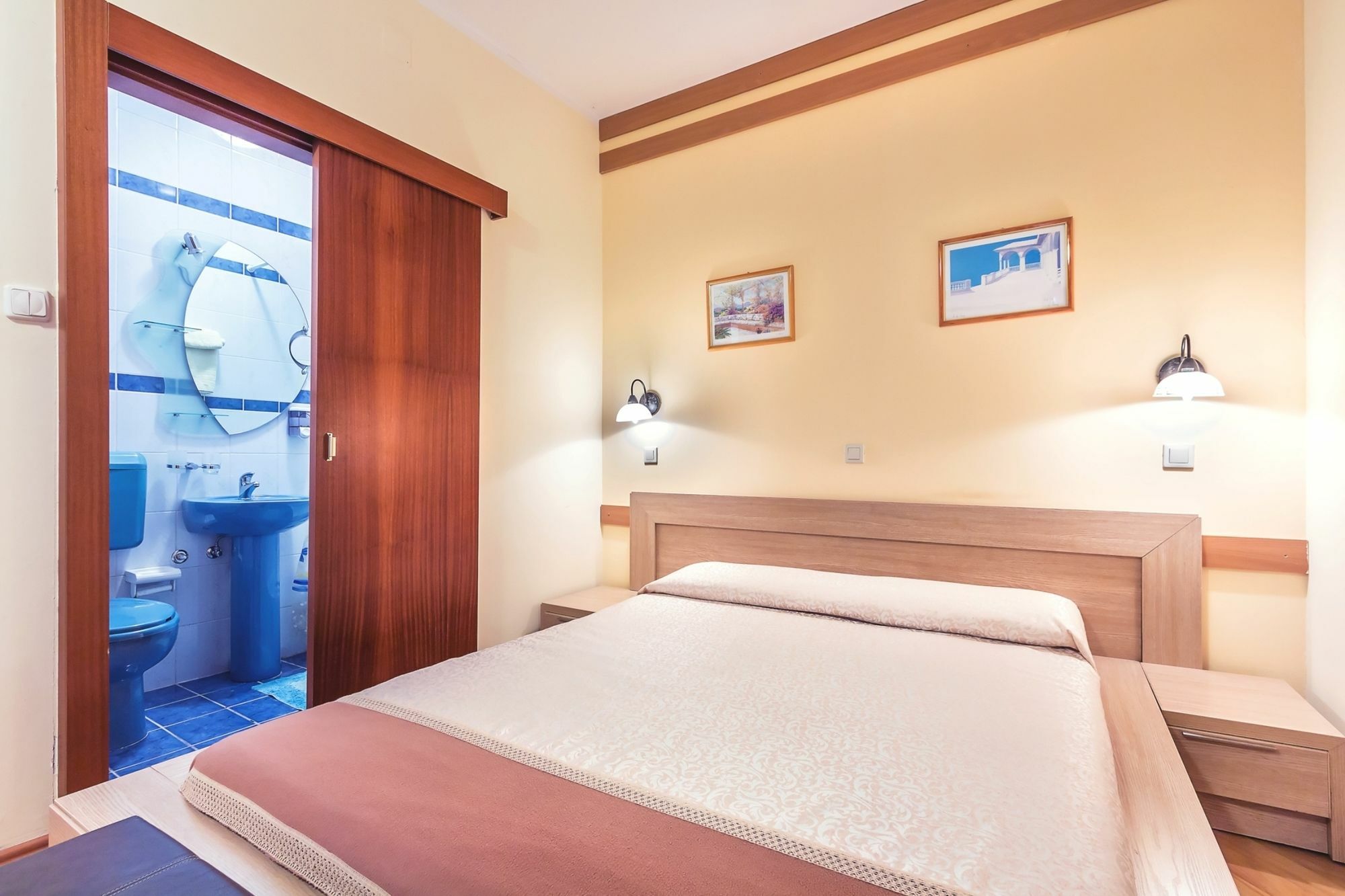 Villa Roses Apartments & Wellness Icici Luaran gambar