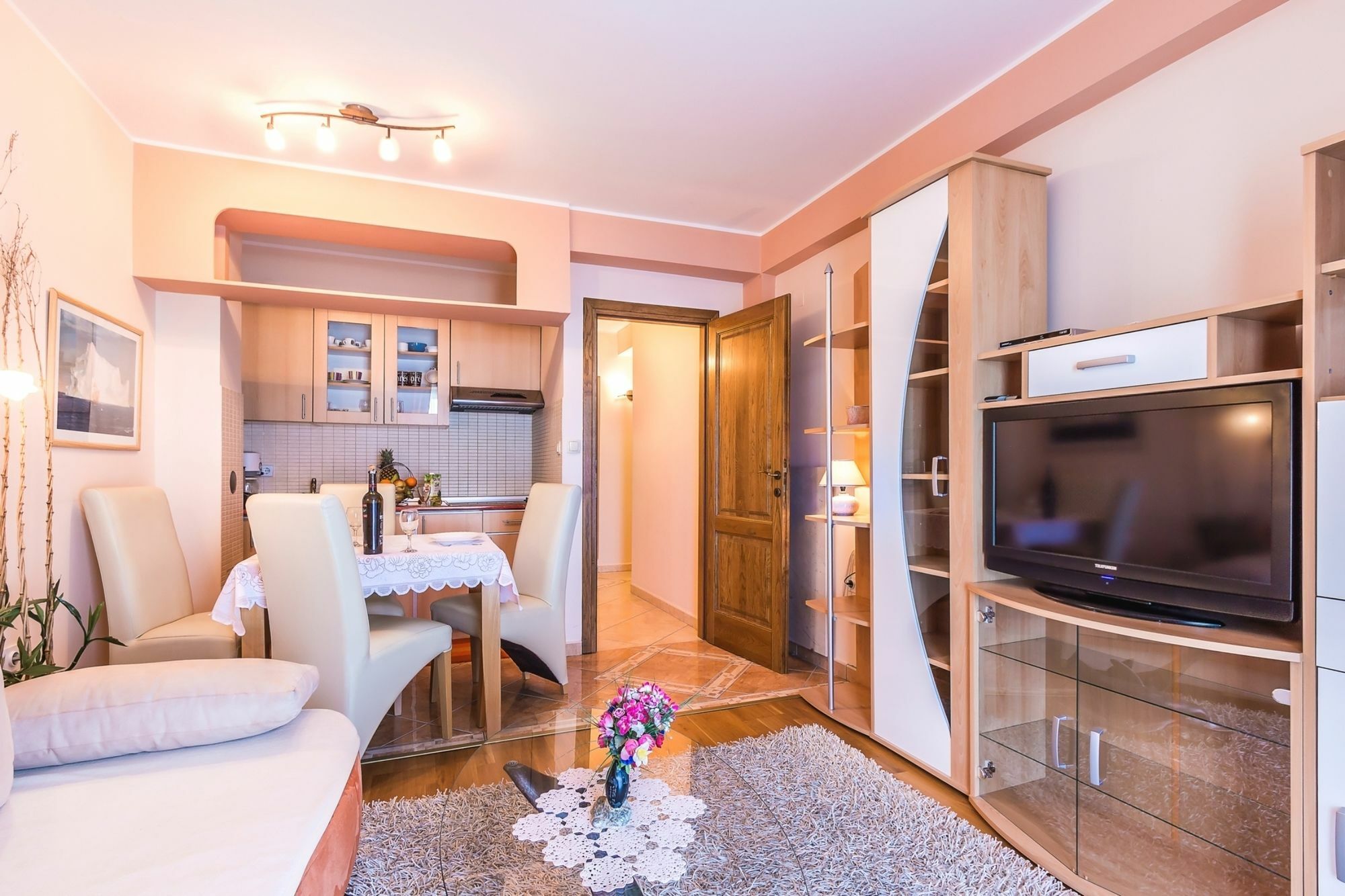 Villa Roses Apartments & Wellness Icici Luaran gambar