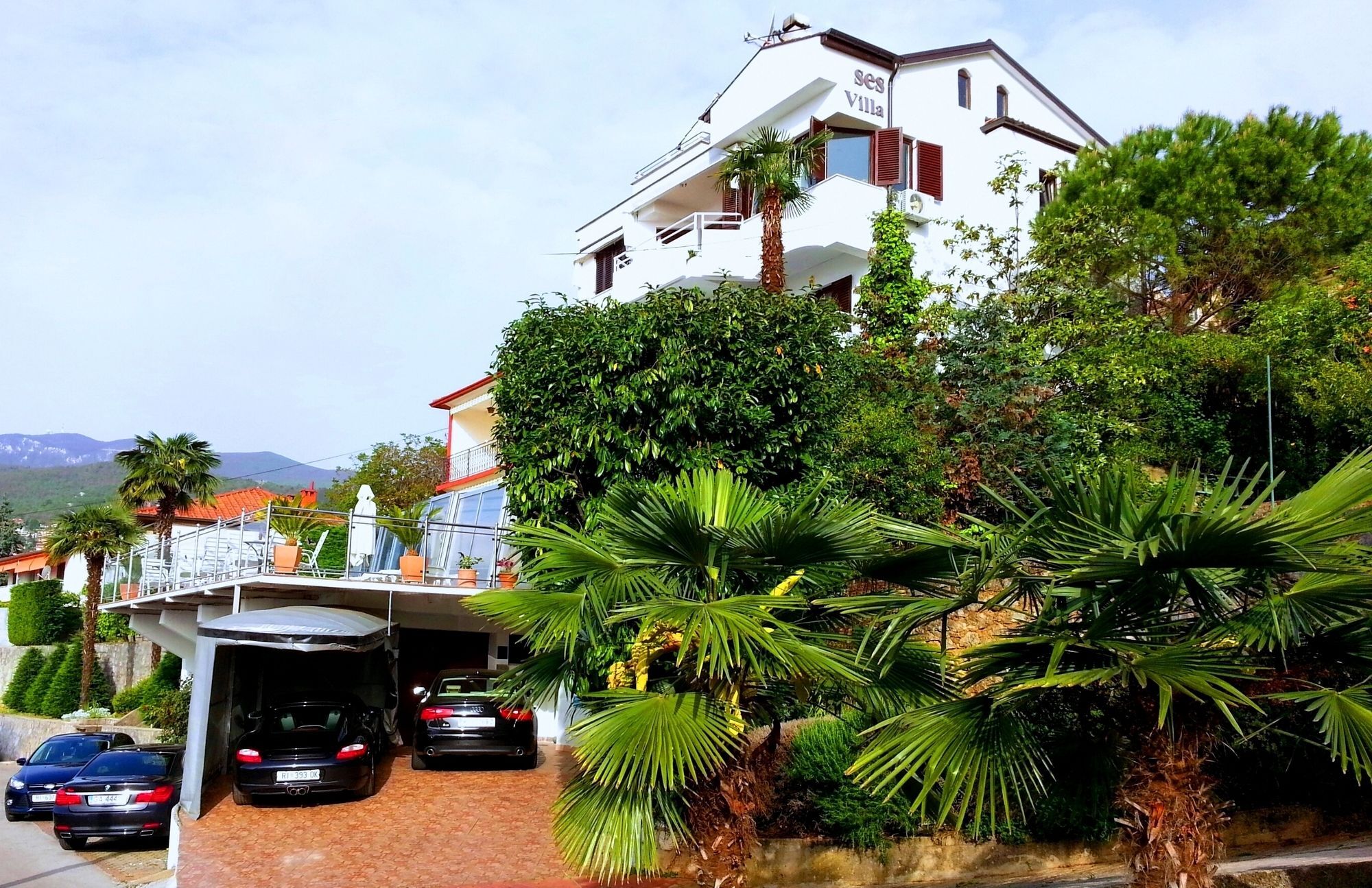 Villa Roses Apartments & Wellness Icici Luaran gambar